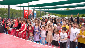 Alibeyköy Osmanlı Park'ta 23 Nisan şenliği