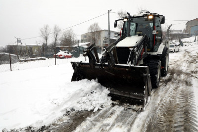 Eyupsultan Belediyesi Karla Mücadele Ekipleri 7/24 sahada