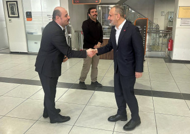 Başkan Dr. Mithat Bülent Özmen'den personele Ramazan ziyareti