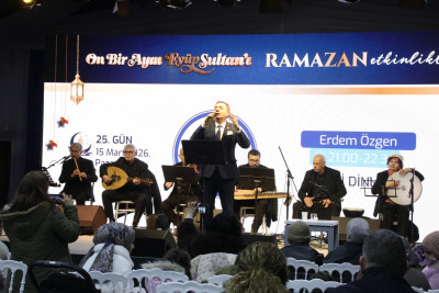 Eyüpsultan'da Ramazan'ın ruhu, musikiyle gönüllere dokunuyor