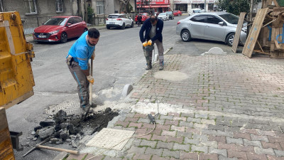 Fen İşleri ekipleri Eyüpsultan'ın dört bir yanında sahada