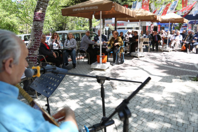 Emekliler Lokali Hafıza Kafe'de Hıdırellez coşkusu