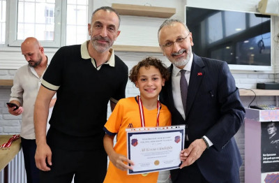 Başkan Özmen, Öz Alibeyköy Spor Kulübü'nün genç sporcularının sevinçlerine ortak oldu