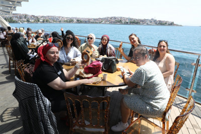 Eyüpsultanlı kadınlara boğaz gezisi