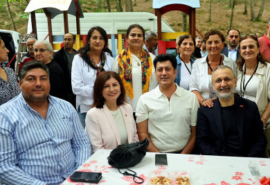 Başkan Özmen, Sivas Divriği Kültür Derneği'nin düzenlediği 39. Geleneksel Pilav ve Kültür Şenliği'nde hemşehrileriyle buluştu
