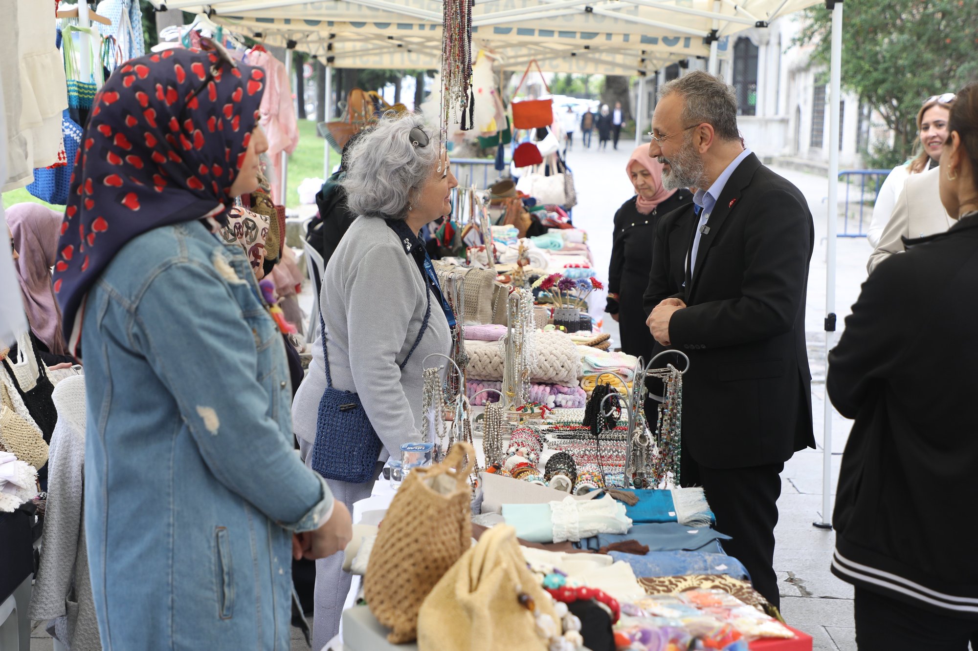 El emeğini sanata dönüştürenlerin festivali başladı