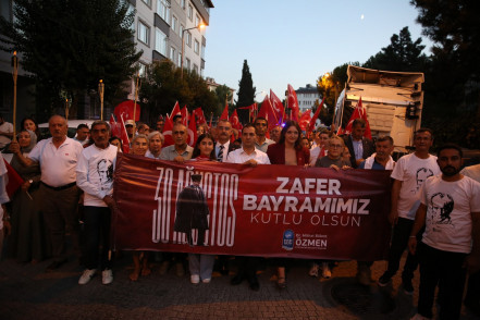 Eyüpsultan'da Zafer Bayramı coşkuyla kutlandı