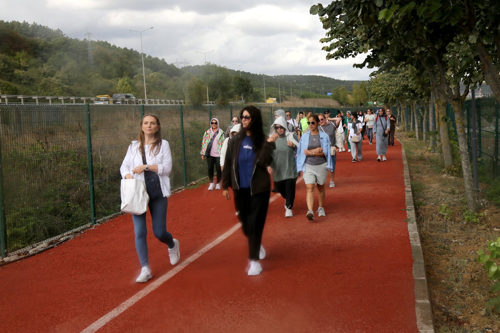 Kadınlara özel spor şenliği başladı