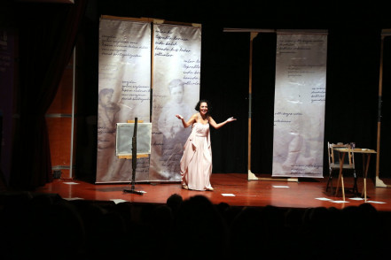 Eyüpsultan'da tiyatro keyfi devam ediyor: “Celile” oyunu ayakta alkışlandı