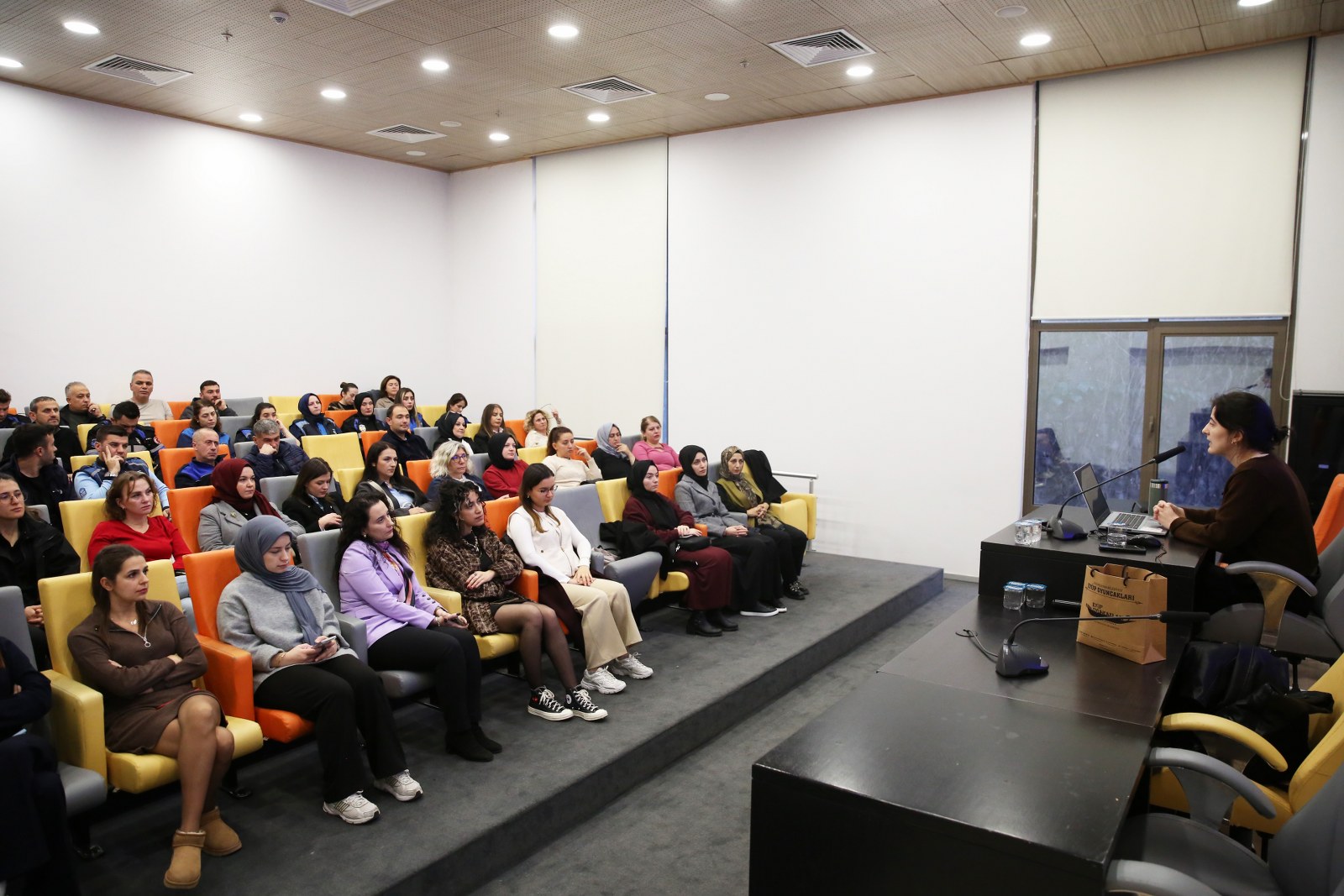 Eyüpsultan'da 25 Kasım'da kadına şiddete karşı farkındalık semineri