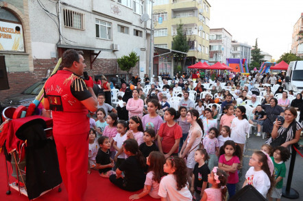 Yaz Şenlikleri tüm coşkusuyla devam ediyor